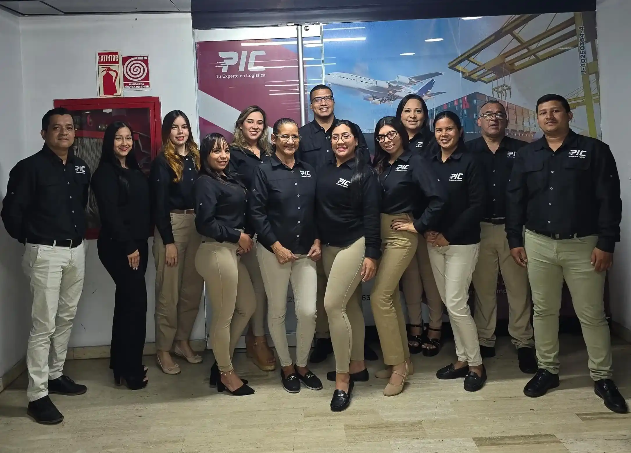 Equipo de aduaneros de PIC Cargo en Panamá, Perú y Venezuela
